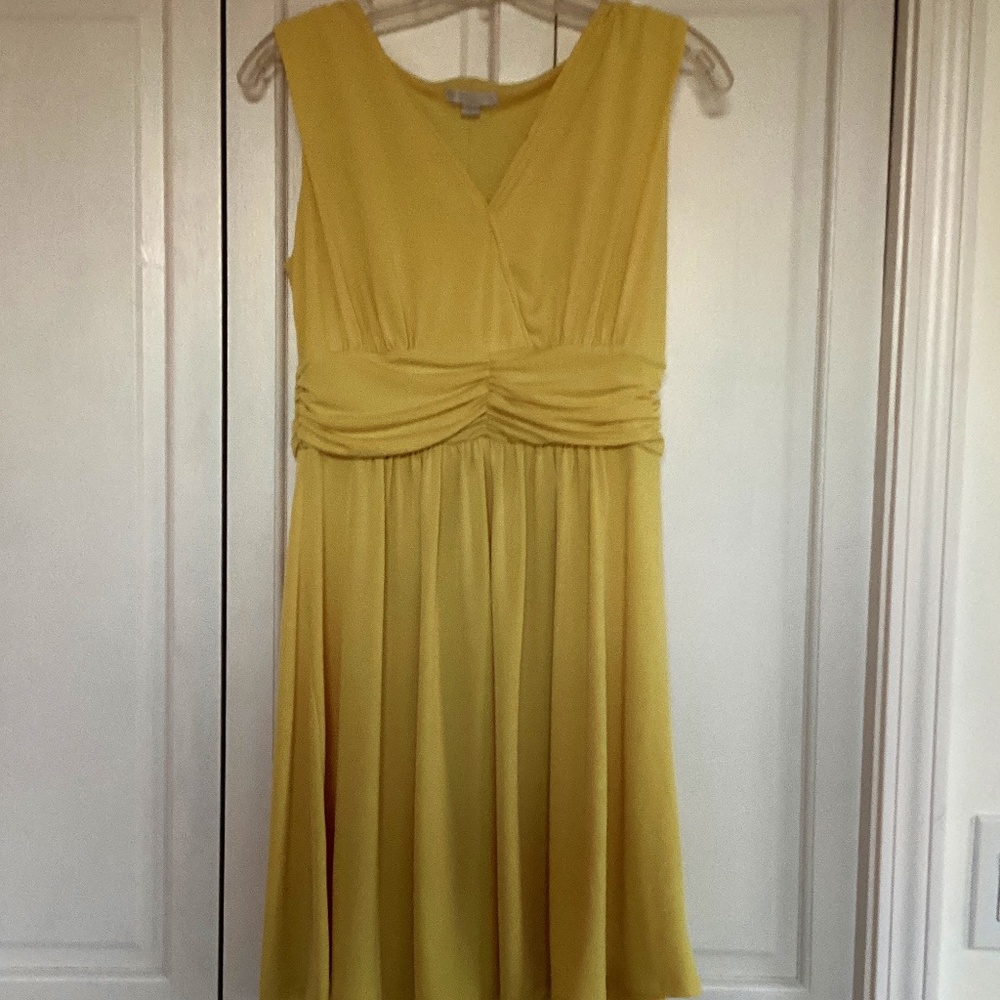 Midi v-neck dress